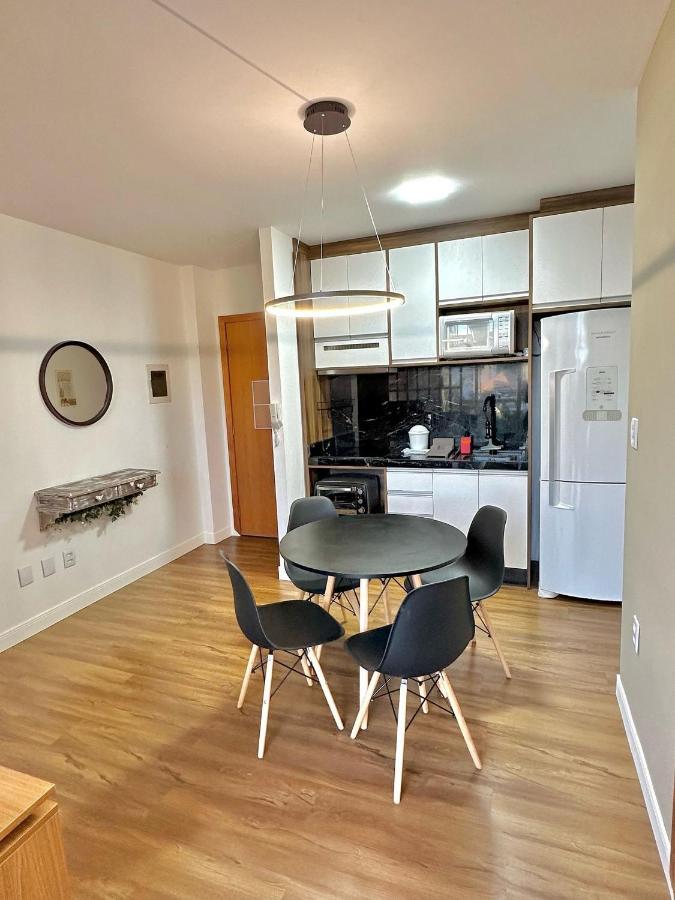 Villa Saint Sebastian Flat 307 - Com Hidro! Ate 4 Pessoas, Duplex, No Centro Jaraguá do Sul Esterno foto