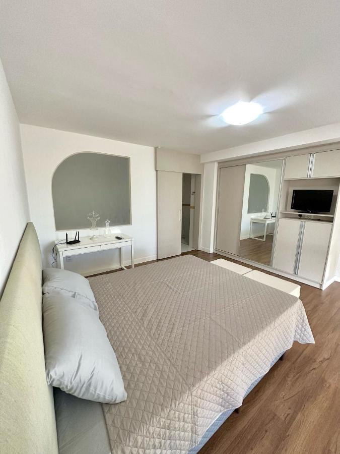 Villa Saint Sebastian Flat 307 - Com Hidro! Ate 4 Pessoas, Duplex, No Centro Jaraguá do Sul Esterno foto