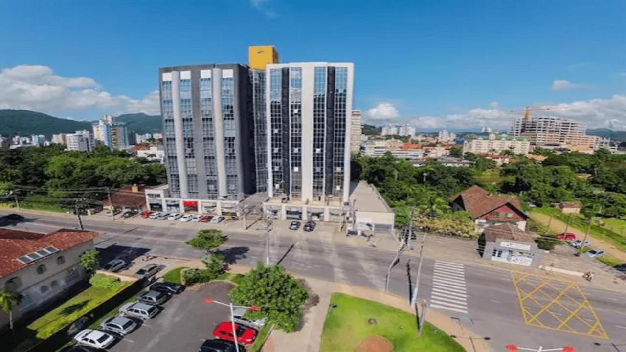 Villa Saint Sebastian Flat 307 - Com Hidro! Ate 4 Pessoas, Duplex, No Centro Jaraguá do Sul Esterno foto