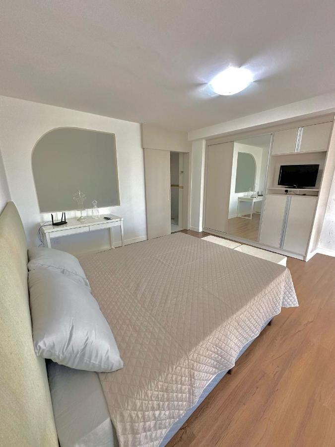 Villa Saint Sebastian Flat 307 - Com Hidro! Ate 4 Pessoas, Duplex, No Centro Jaraguá do Sul Esterno foto